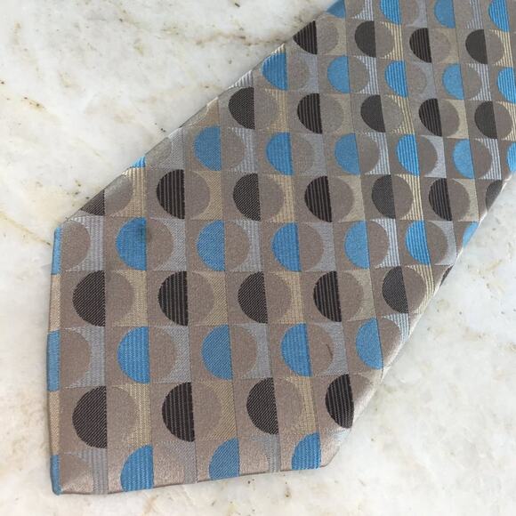 BCBG ATTITUDE SILK TIE ( EXTRA-LONG) - Picture 8 of 11